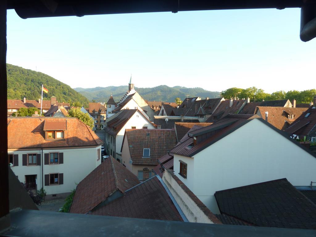 Gasthaus Zum Hirschen Hotel Staufen im Breisgau Exterior photo